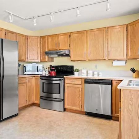 Home Away From Home!! Calgary Bagian luar foto